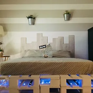 https://la-luna-e-il-falo.hotelitalianriviera.com